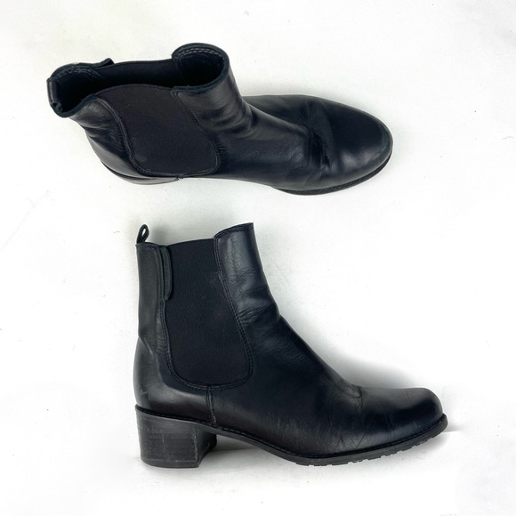 Stuart Weitzman Black Leather Romper Chelsea Ankle Block Heel Boots 7 M - Picture 1 of 9